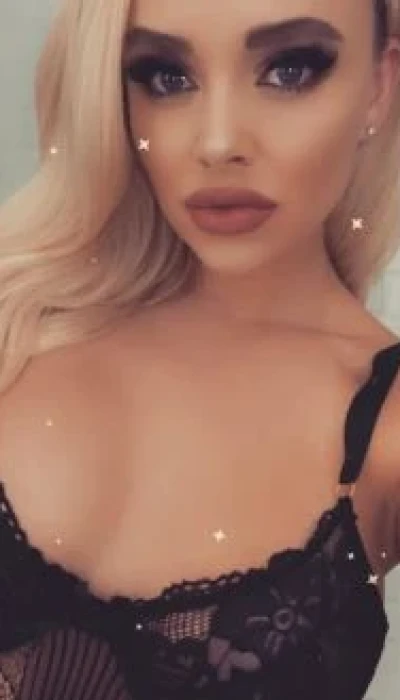 Lauriesexy