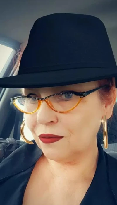 Miss Tears Online