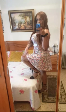 The Queen Valeria Ts Original 100 23x12 Real