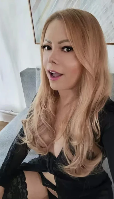 Petite Blonde Last Tour In Europe