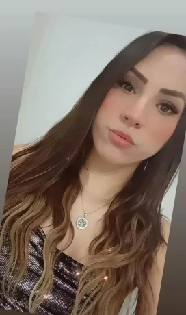 Mariana Tres Jolie