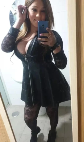 The Queen Valeria Ts Original 100 23x12 Real