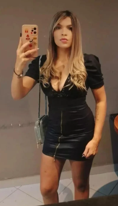 Pamela Scort