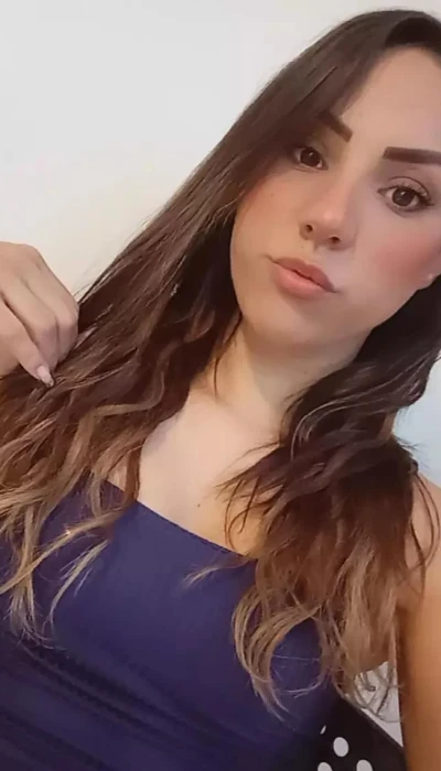 Mariana Tres Jolie