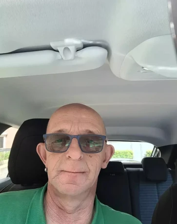 Deze High Quality Male Escorte