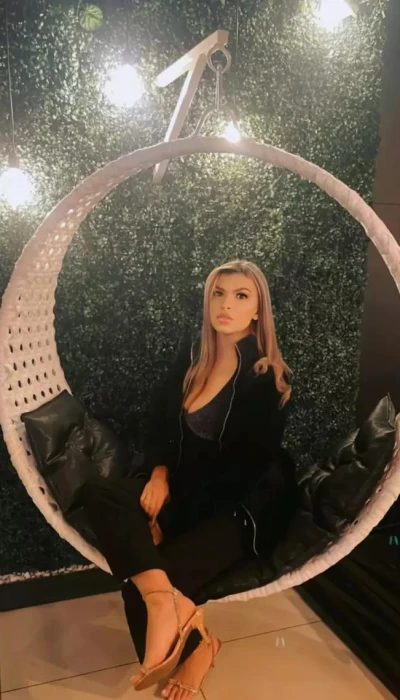 Pamela Scort