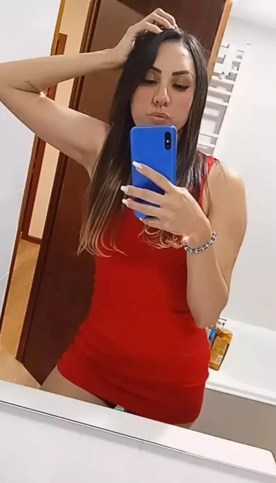 Mariana Tres Jolie