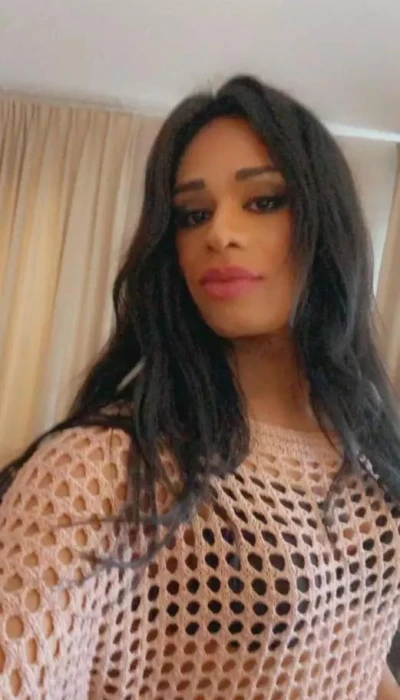 Transsexuel Very Horny For You