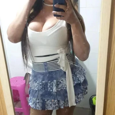 The Queen Valeria Ts Original 100 23x12 Real
