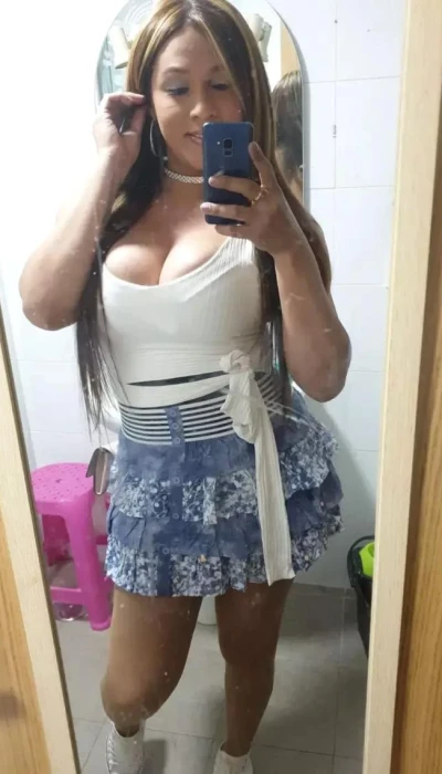 The Queen Valeria Ts Original 100 23x12 Real
