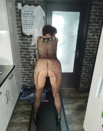 Vlaamse Bi Milf En Airco Staat Aan
