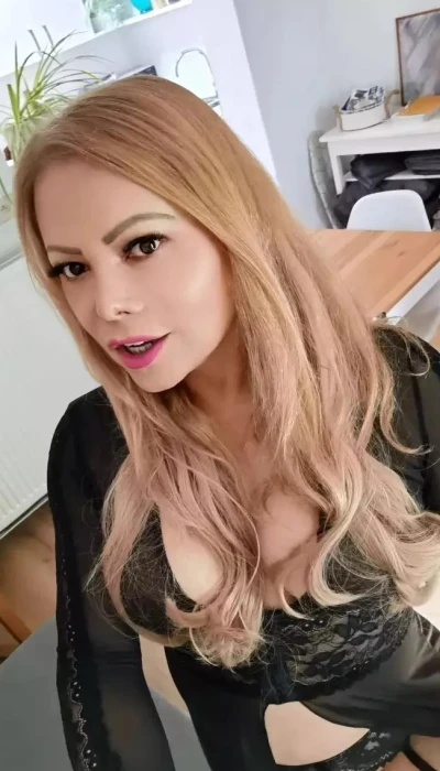 Petite Blonde Last Tour In Europe