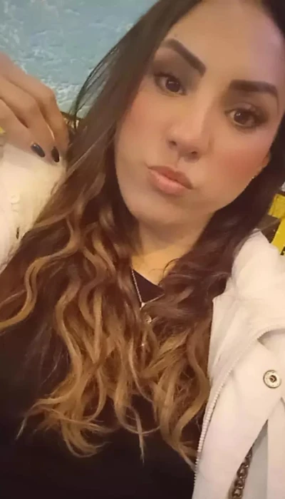 Mariana Tres Jolie