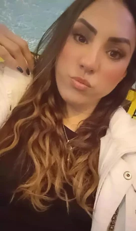 Mariana Tres Jolie