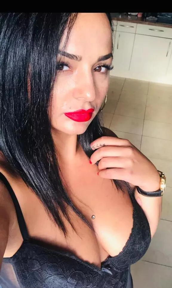 Geile Meid Ruby Ontvangt In Maasmechelen Prive Discreet