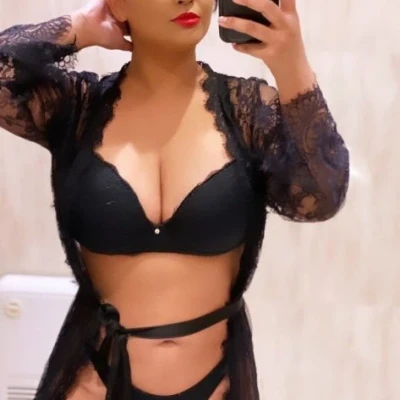 Mia Yakira