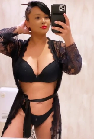 Mia Yakira
