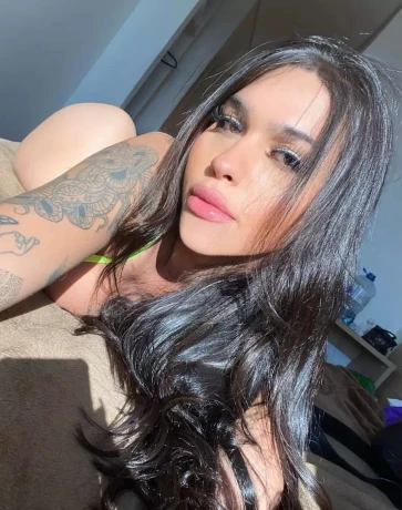 Isis Beaty Brasileira