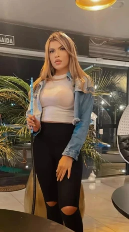 Pamela Scort