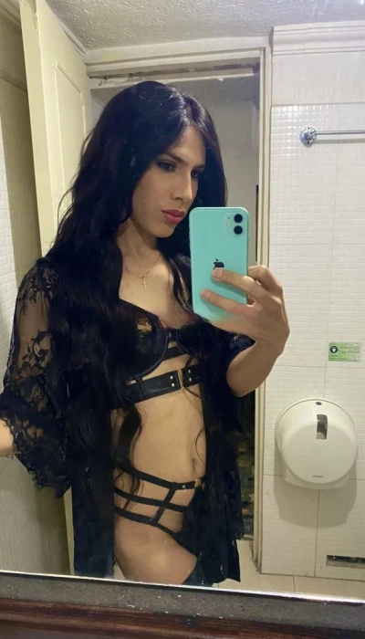 Holly Horny