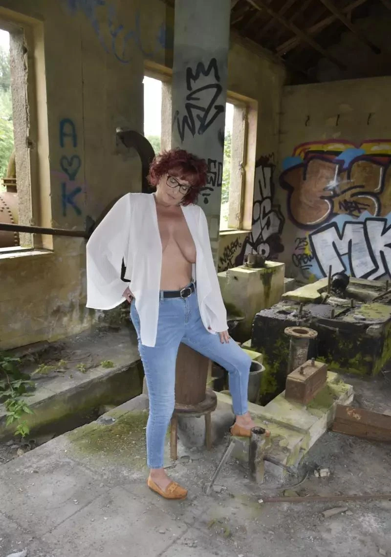 Vlaamse Bi Milf En Airco Staat Aan