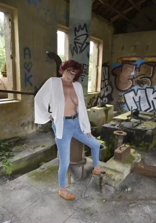 Vlaamse Bi Milf En Airco Staat Aan